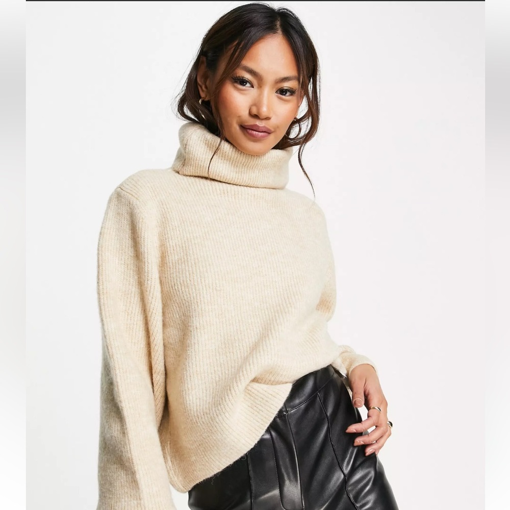 Topshop NWOT Rib Crop Turtleneck Roll Neck Pullover Sweater Top in Beige XS